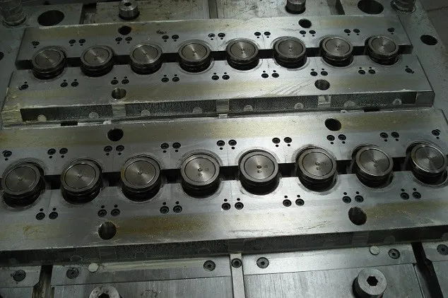 Fabricação de moldes para injeção plástica